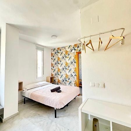 Apartamentos Playa Misericordias Málaga Buitenkant foto