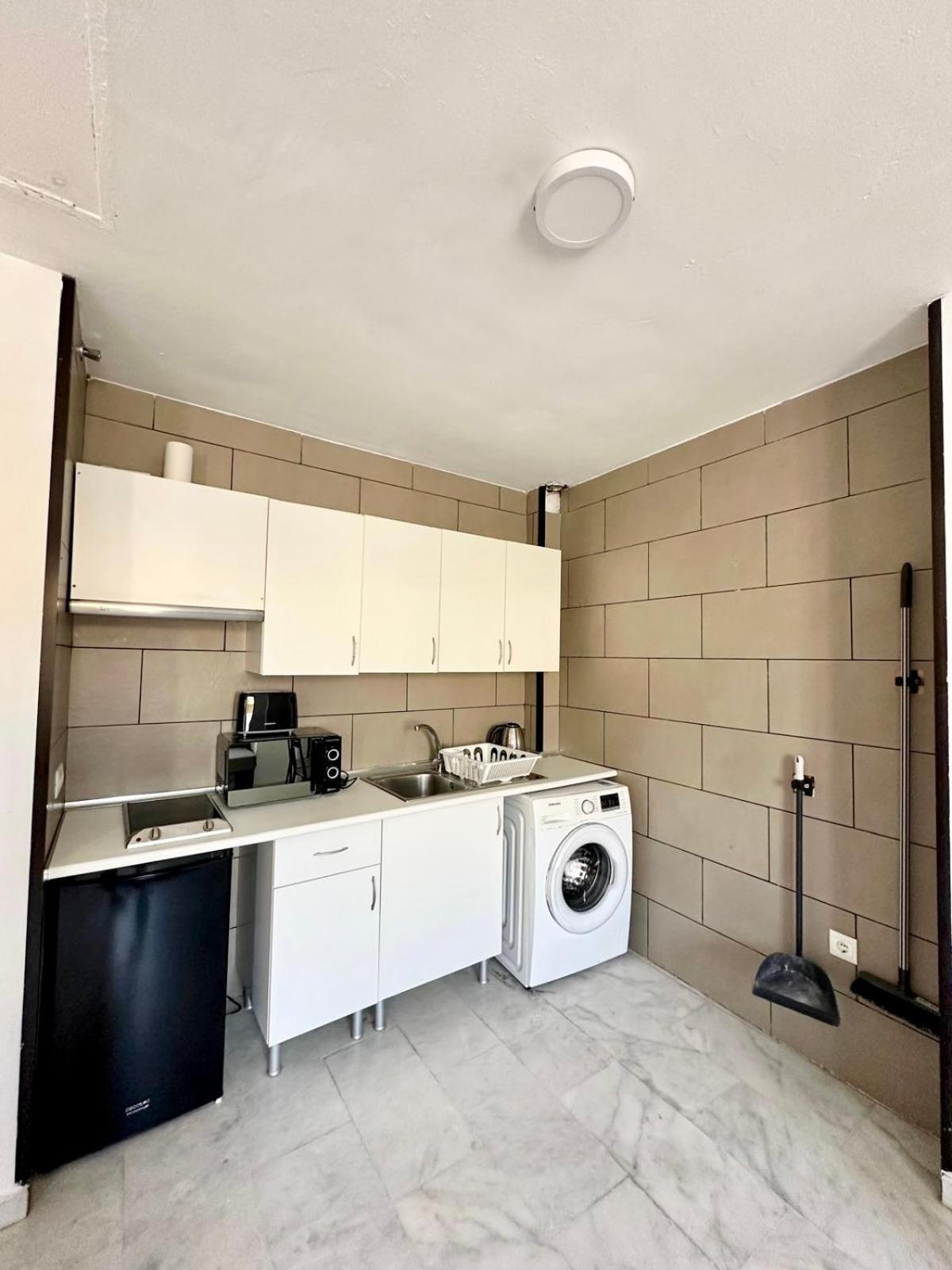 Apartamentos Playa Misericordias Málaga Buitenkant foto